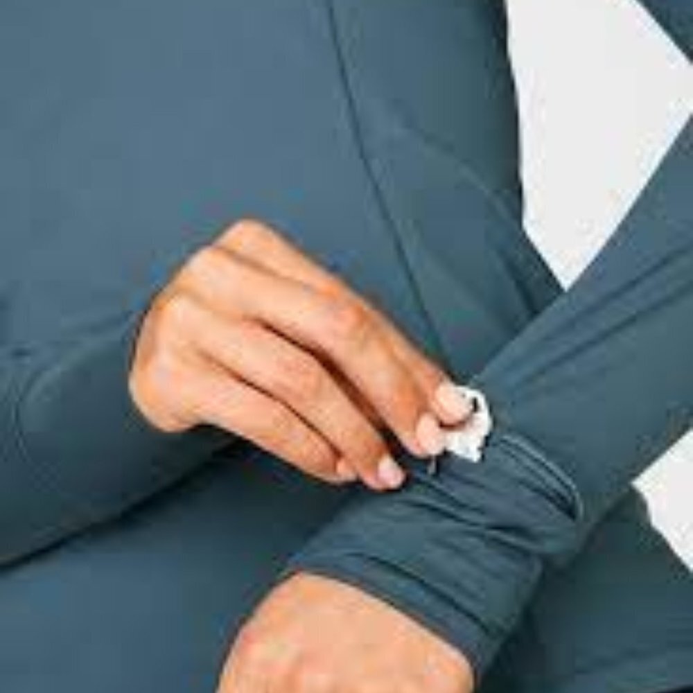 Fabletics Phoenix Run Multi Pockets Long Sleeve T… - image 2